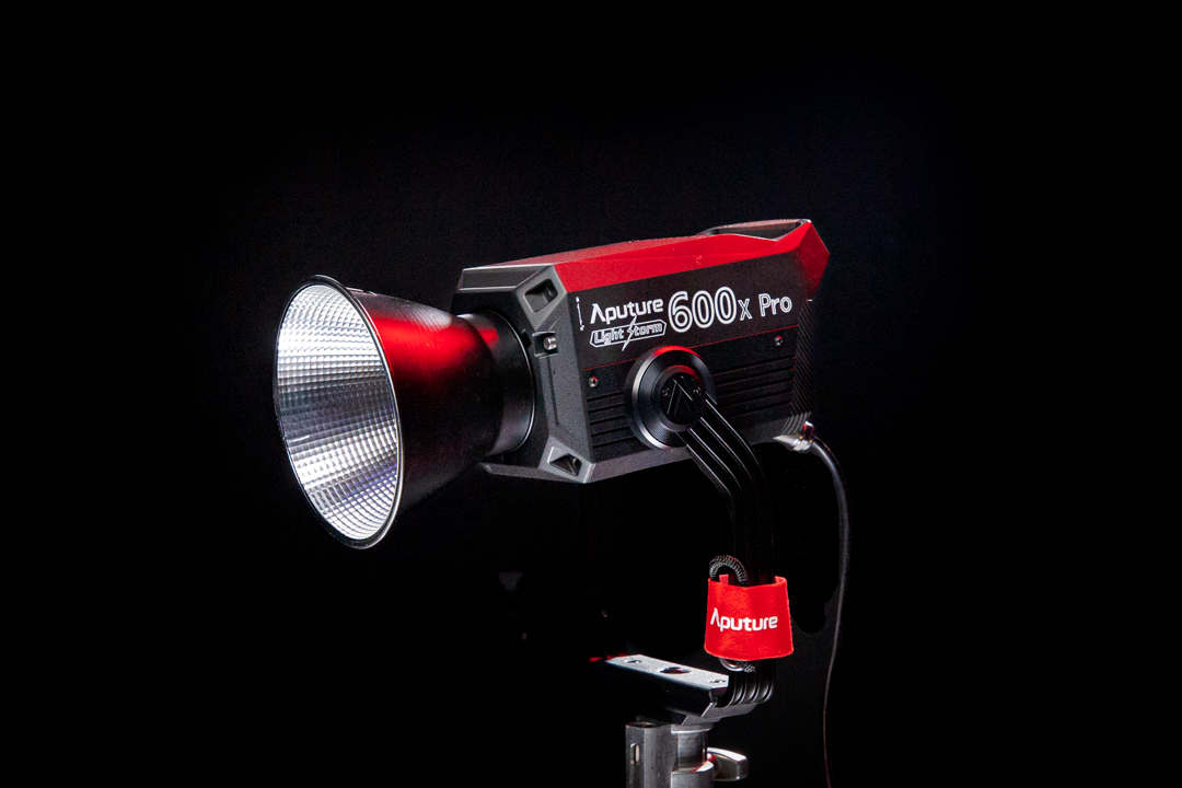 Aputure LS 600X Pro - 01
