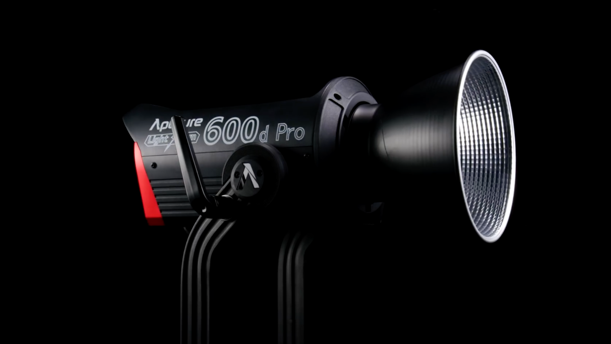 Aputure-LS-600d-Pro-LED-Light-(V-Mount)