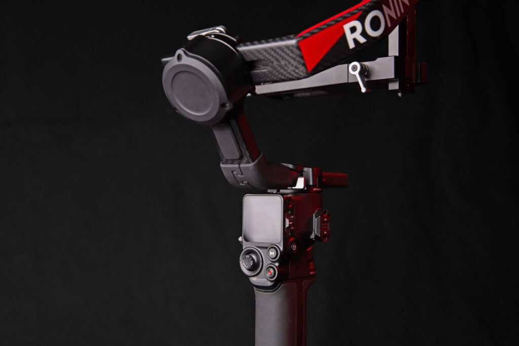 DJI RS4 Pro + FIZ Motor & Transmitter - 03