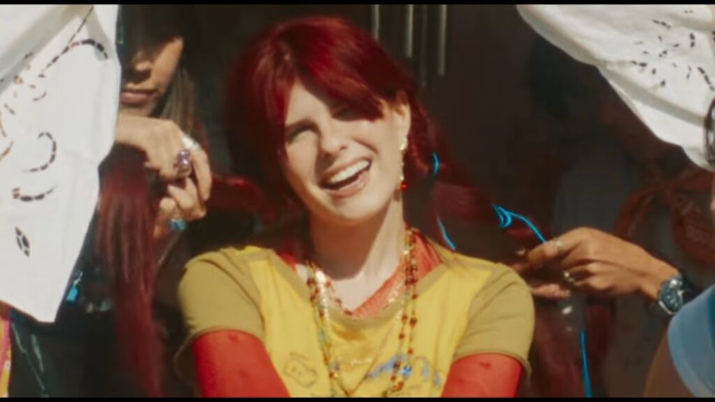 Catie Turner - Comedown